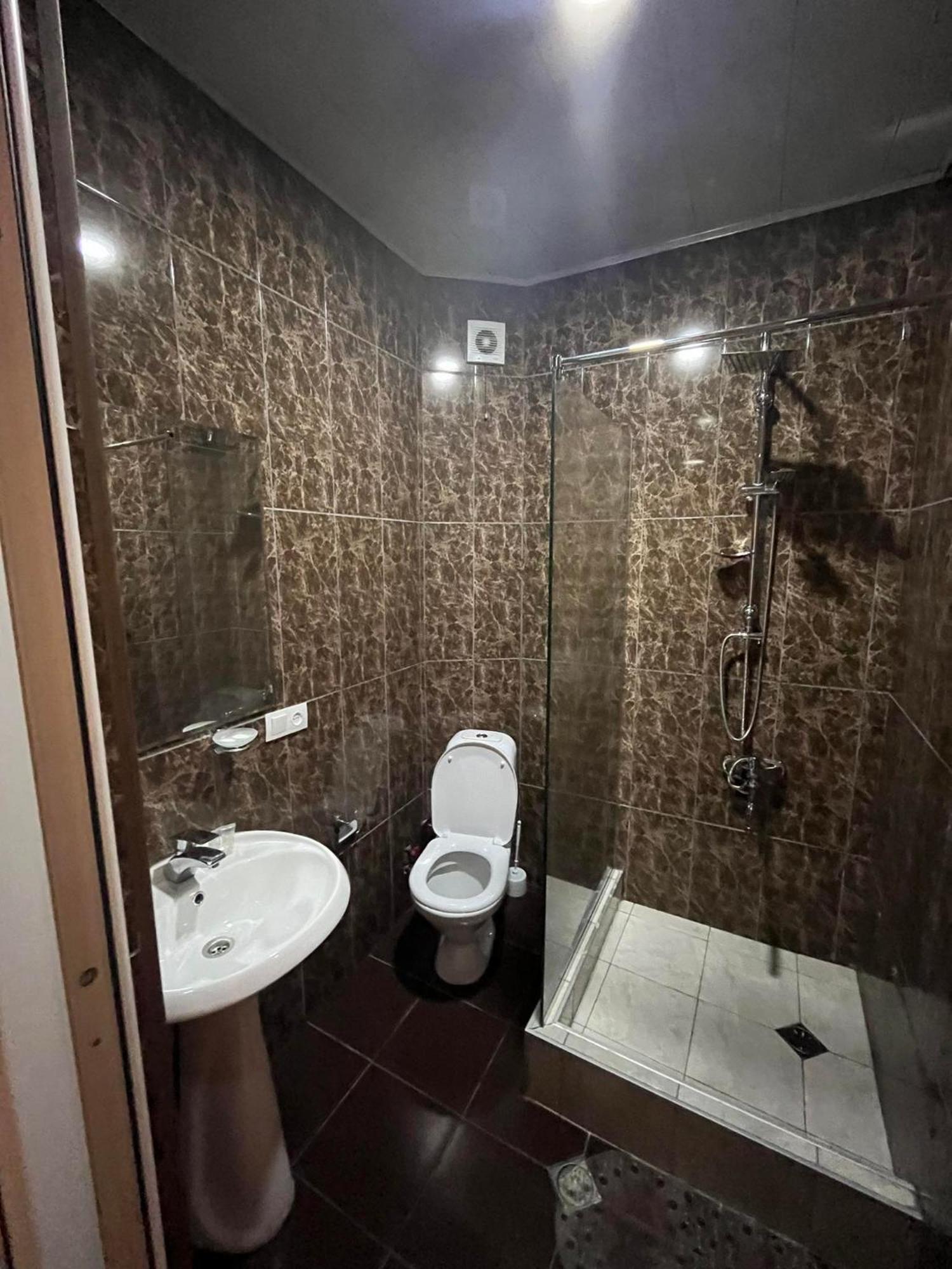 Sunny Hotel Tbilisi Eksteriør bilde